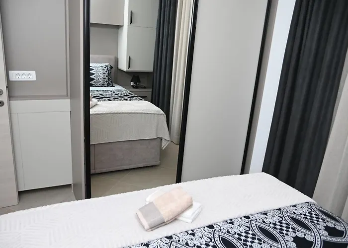 One Bedroom Zefir Near Stikovica Apartment
