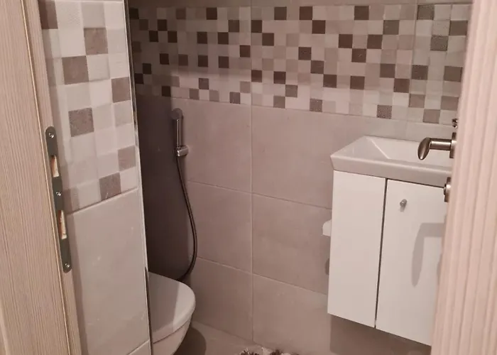 Apartment One Bedroom Zefir Near Stikovica