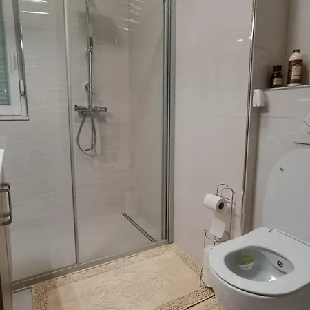 Apartment One Bedroom Zefir Near Stikovica