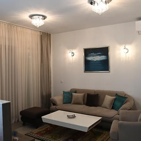 One Bedroom Zefir Near Stikovica Apartment