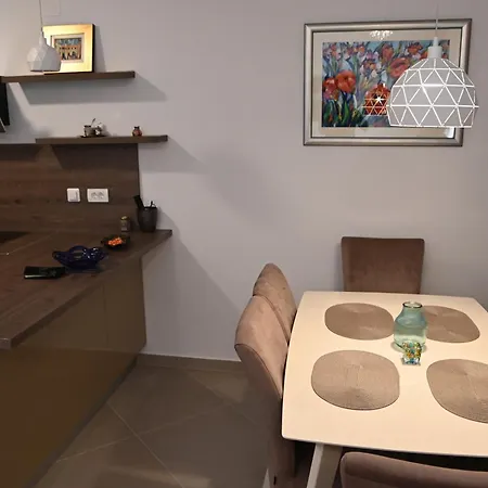 One Bedroom Zefir Near Stikovica Zaton (Dubrovnik-Neretva)