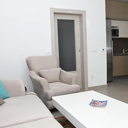 One Bedroom Zefir Near Stikovica Apartment
