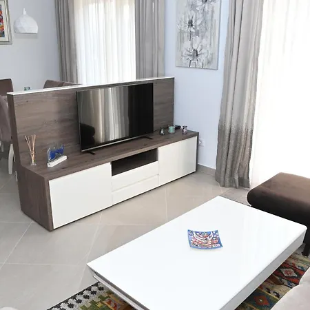 One Bedroom Zefir Near Stikovica