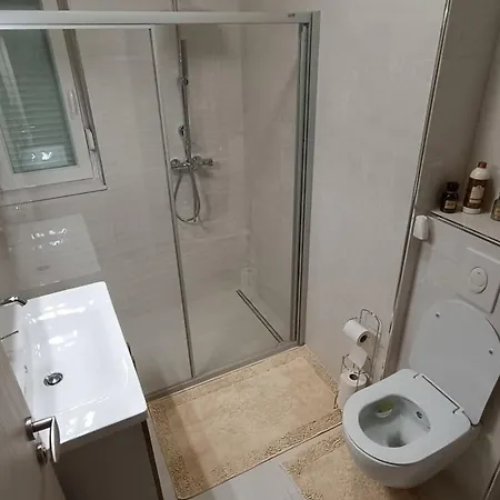 Apartment One Bedroom Zefir Near Stikovica
