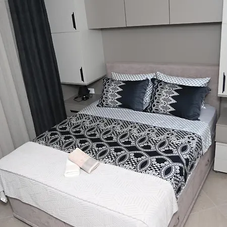 One Bedroom Zefir Near Stikovica Apartment *