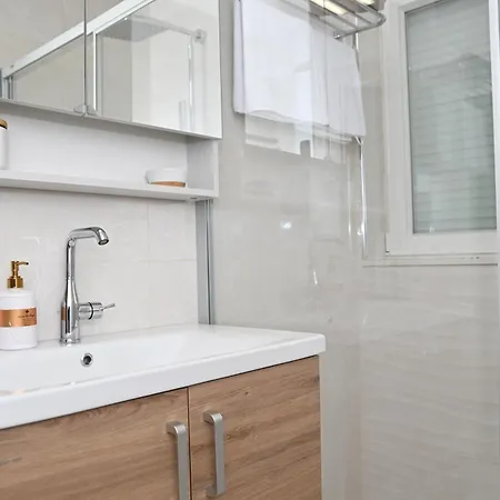 Apartment One Bedroom Zefir Near Stikovica Zaton (Dubrovnik-Neretva)