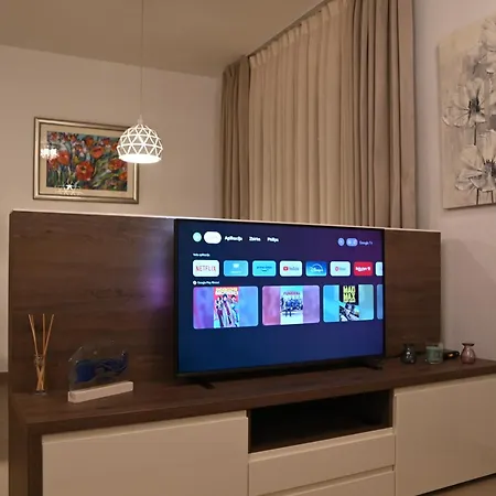 Apartment One Bedroom Zefir Near Stikovica *
