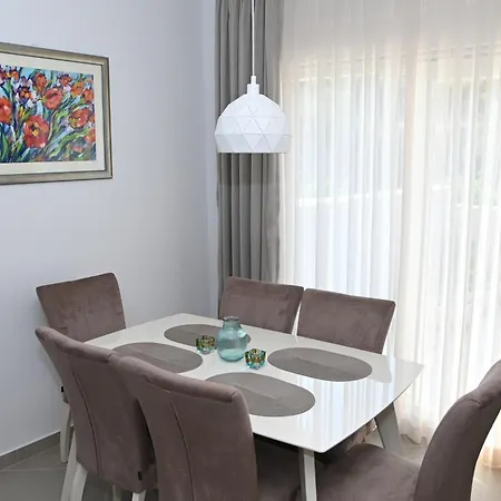 One Bedroom Zefir Near Stikovica * Zaton (Dubrovnik-Neretva)