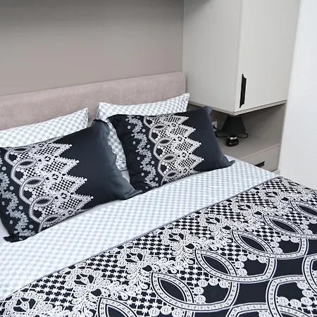 One Bedroom Zefir Near Stikovica *