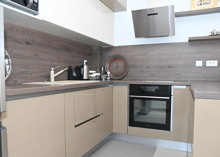 One Bedroom Zefir Near Stikovica *